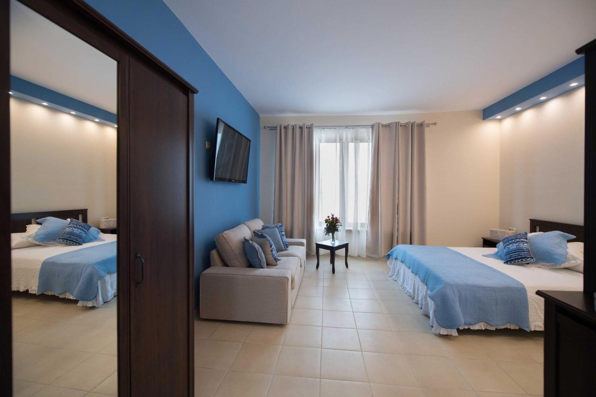 NV mini SUITES Nikiana Esterno foto